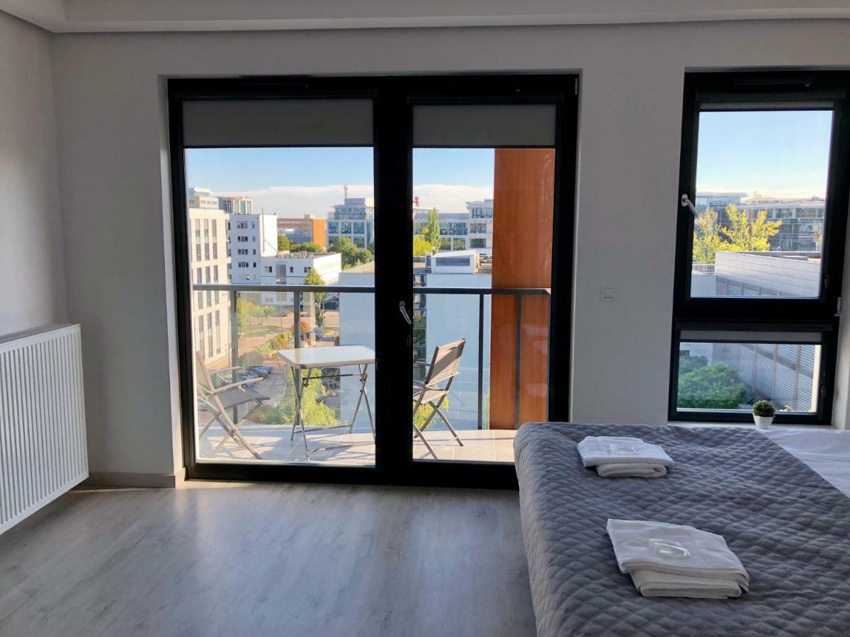 Living Point Residence ワルシャワ エクステリア 写真